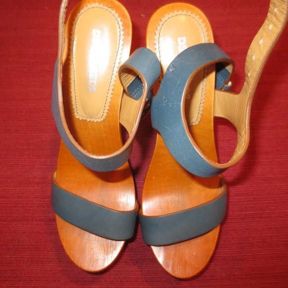 DSQUARED2 Medium Blue Leather Wood Platform High Heeled Sandals - Picture 8 of 9
